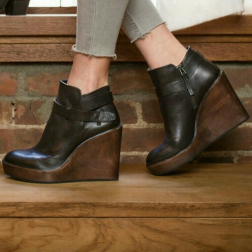 Dolce Vita Color Wedge Bootie Size 7